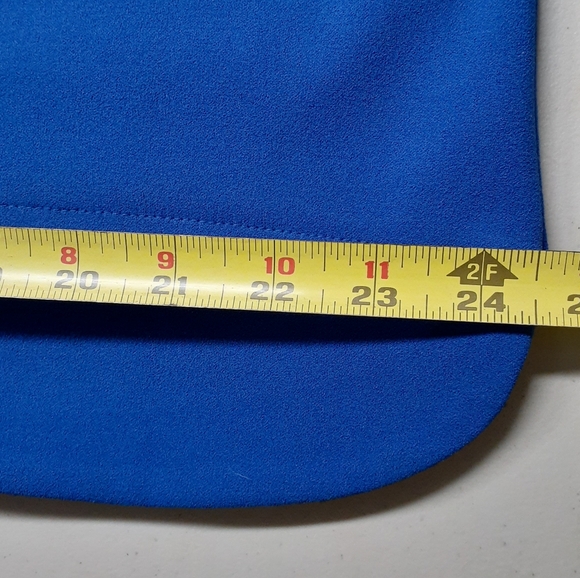 VINCE CAMUTO  Flowy Holiday Scoop Neck Dress, Cobalt - Picture 9 of 10